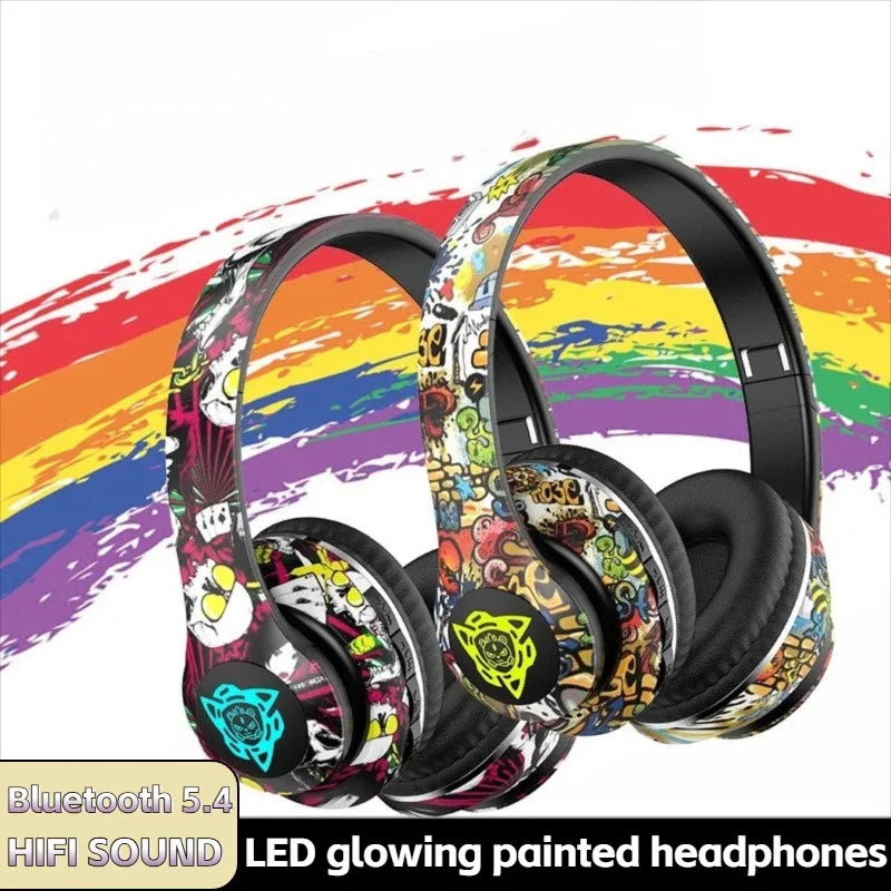 Nuovi Auricolari LED Stile Graffiti Bluetooth Cablati e Wireless, Pieghevoli con Bassi Potenti, Stereo HIFI per Musica e Sport